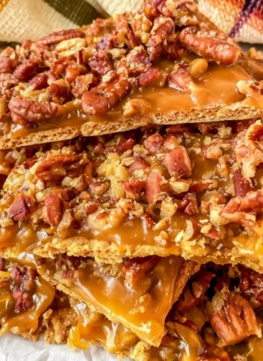 Easy pecan cracker toffee recipe with crunchy pecans and a rich toffee flavor.